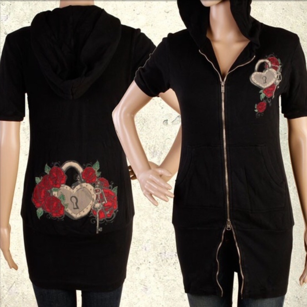 Crash and burn short sleeve sweater